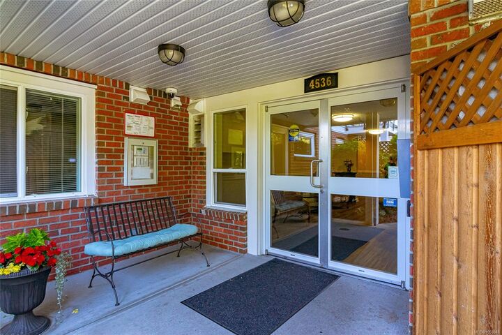 Property Photo:  4536 Viewmont Ave #304  BC V8Z 5L2 
