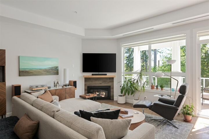 Property Photo: 3110 Havenwood Lane #304 BC V9C 0P4