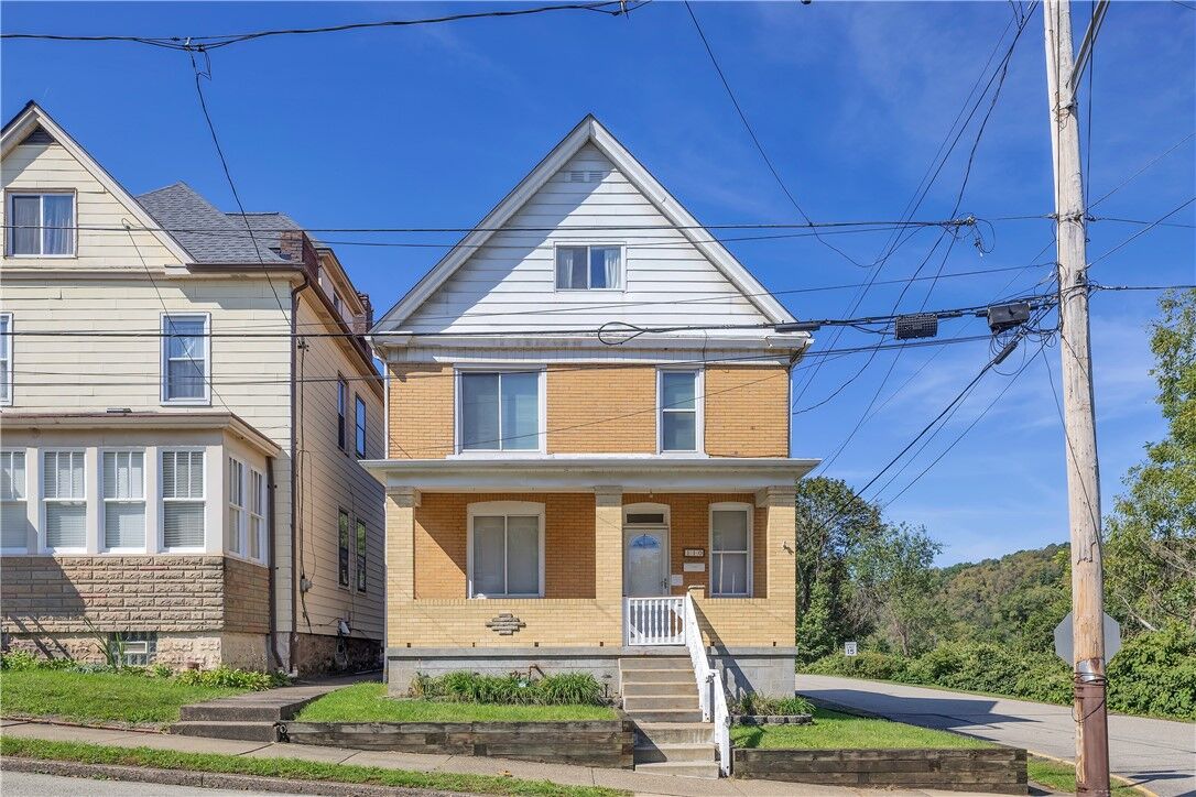 Property Photo:  110 Hampton St  PA 15148 