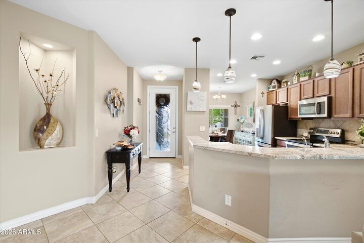 Property Photo: 664 W Mangrove Road AZ 85140
