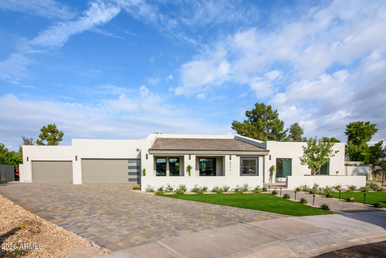 Property Photo: 8544 E San Lorenzo Drive AZ 85258