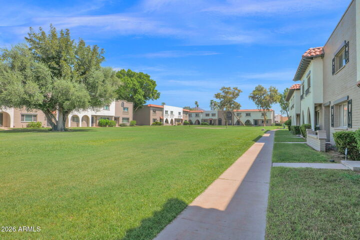 Property Photo:  2930 E Clarendon Avenue  AZ 85016 