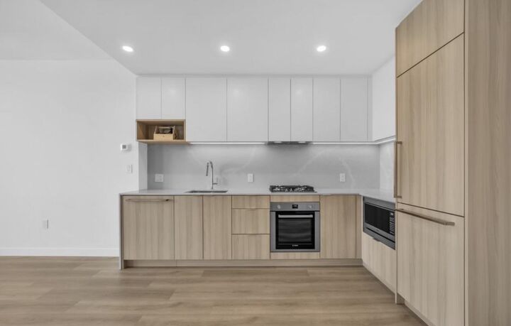 Property Photo:  6087 Wilson Avenue  BC V5H 0M1 