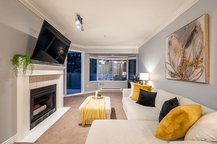 Property Photo:  2962 Trethewey Street 315  BC V2T 4M3 