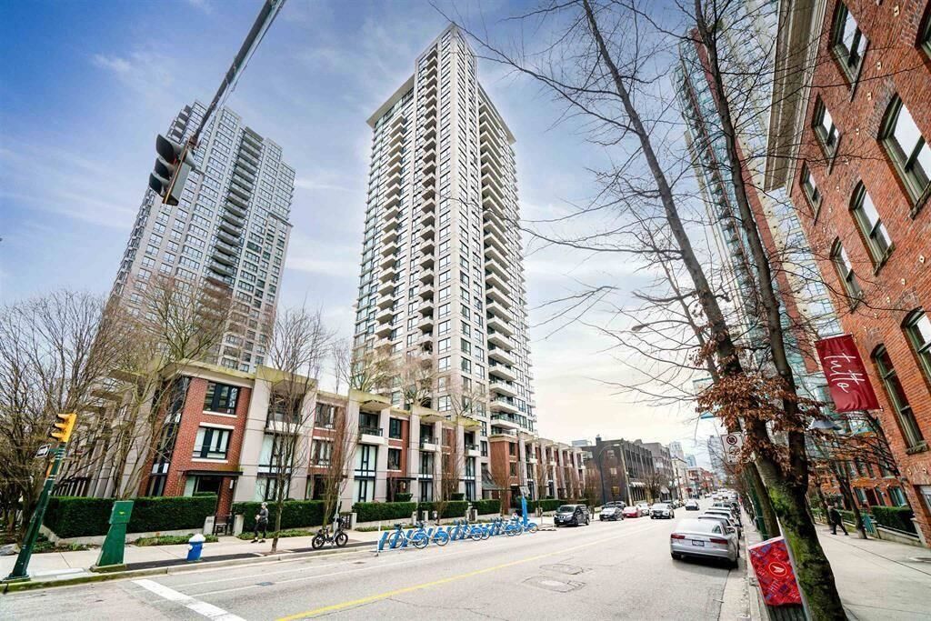 Property Photo:  928 Homer Street 90X  BC V6B 1T7 