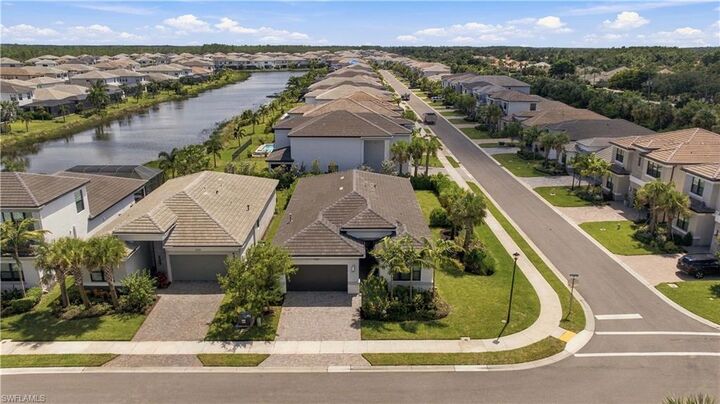 Property Photo: 12219 Red Pine Pl FL 33928