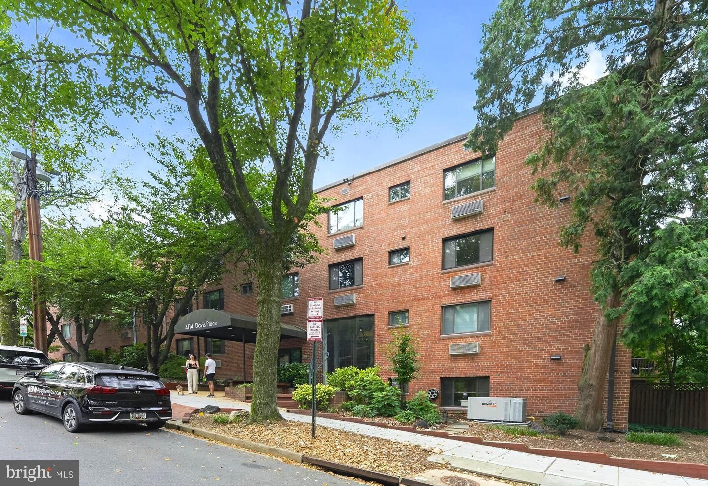 Property Photo:
