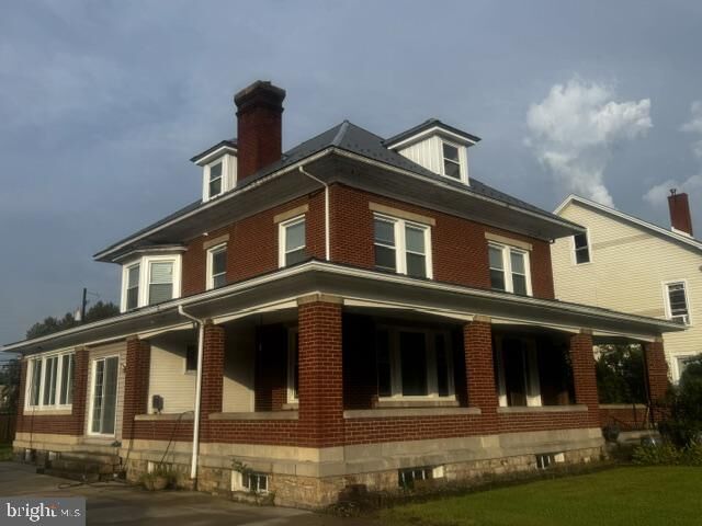 Property Photo:  422 S Main  PA 17044 