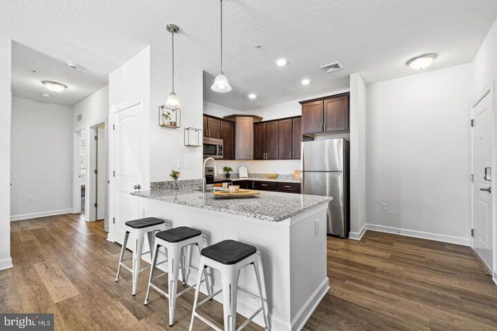 Property Photo: 1001 Admiral Lane 207 PA 17331