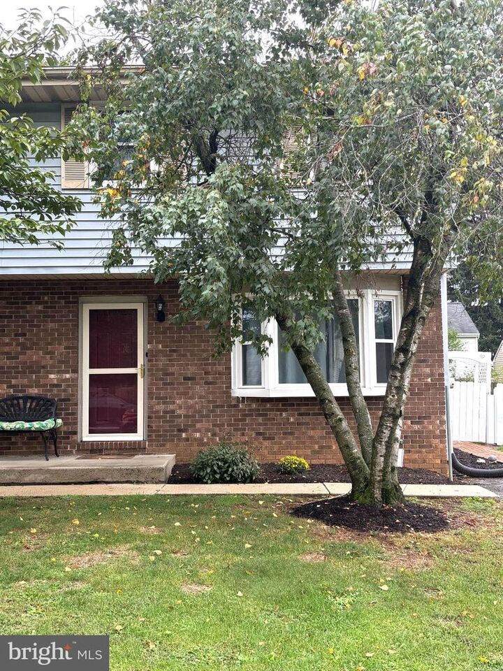 Property Photo:  444 S Plum Street  PA 17552 