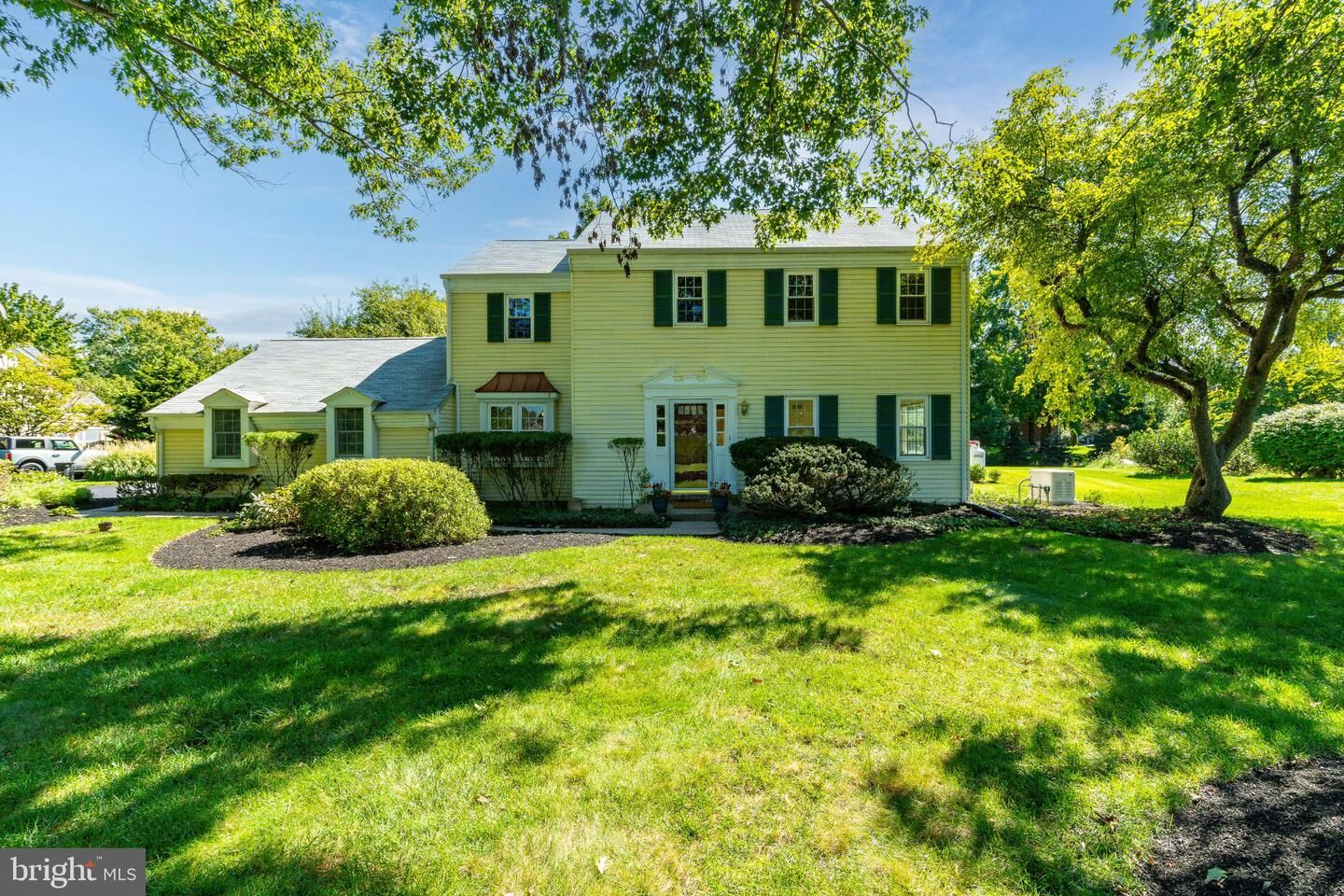 Property Photo:  7 Averstone Drive E  PA 18977 
