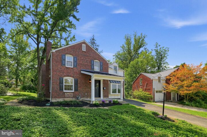 Property Photo:  200 Glendalough Road  PA 19038 