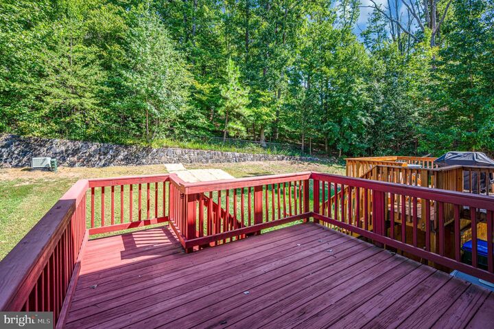 Property Photo: 605 Galway Lane VA 22554