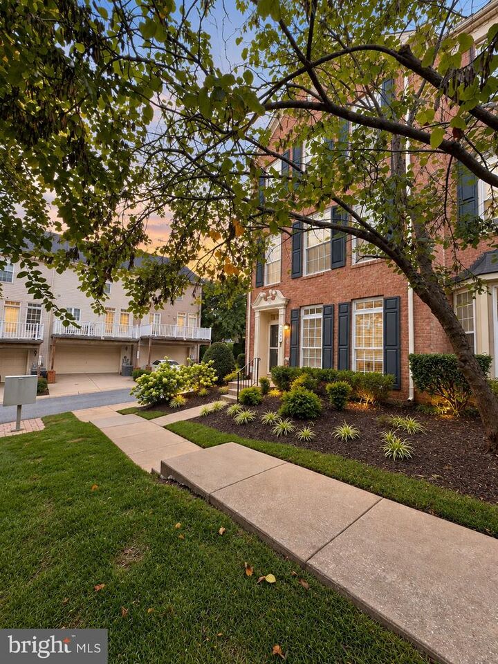 Property Photo:  5101 Key View Way 5101  MD 21128 