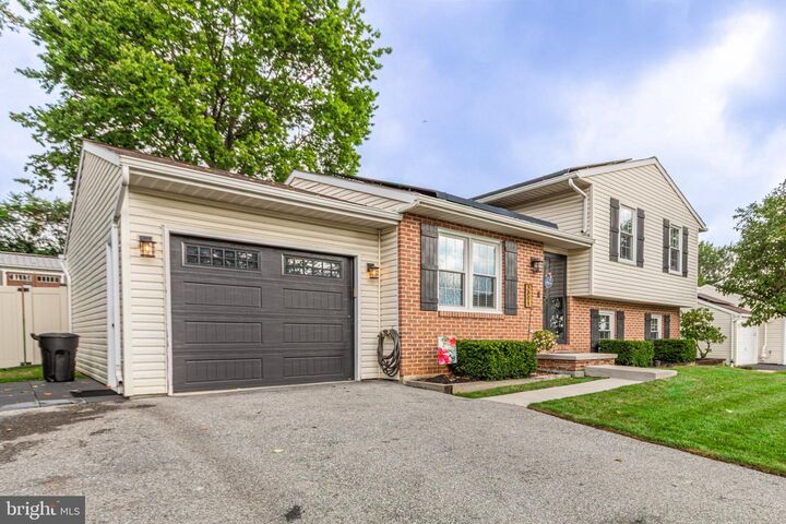 Property Photo:  3891 Sandra Drive  PA 17402 
