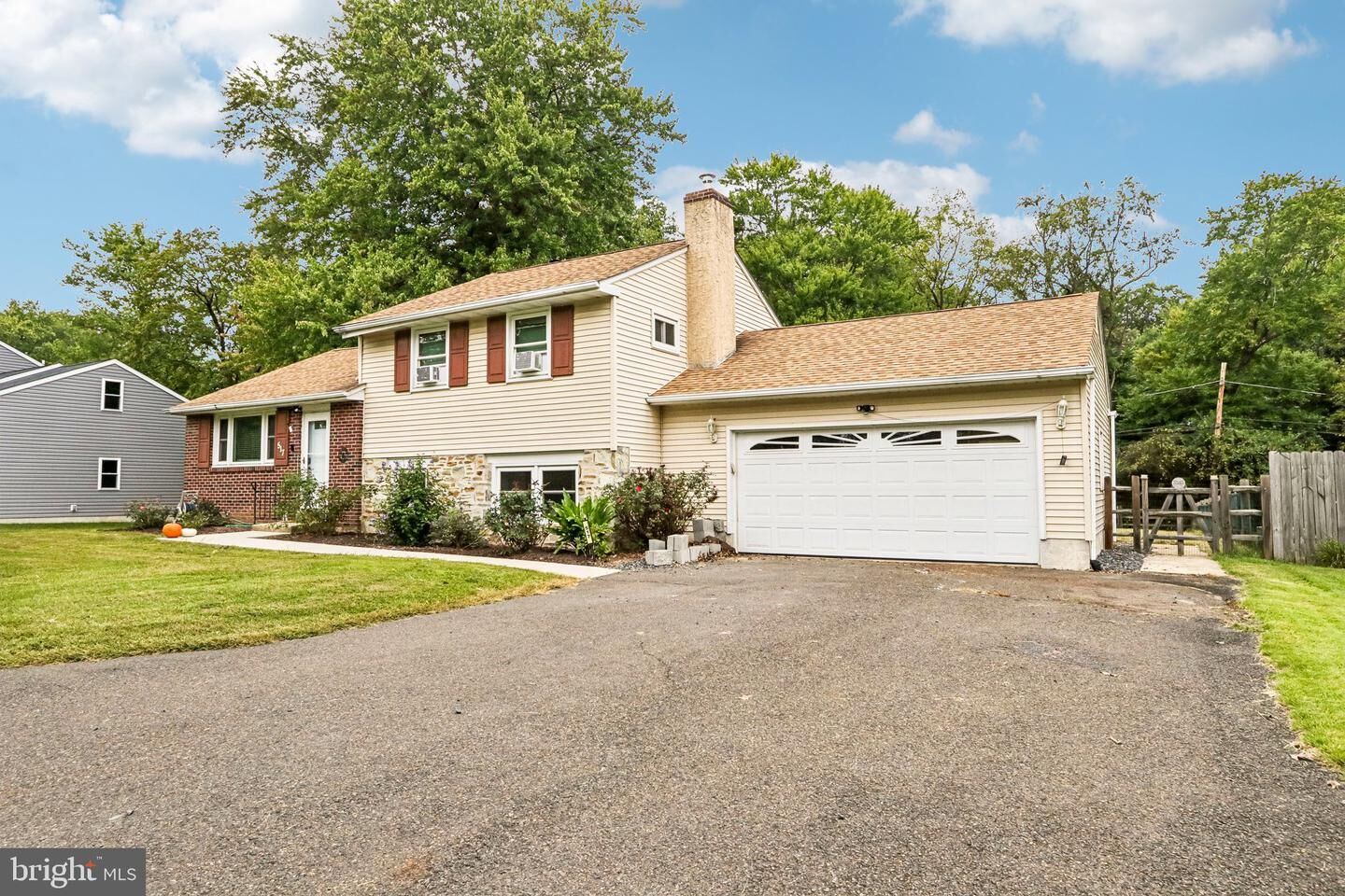 Property Photo: 517 Lexington Avenue PA 18914