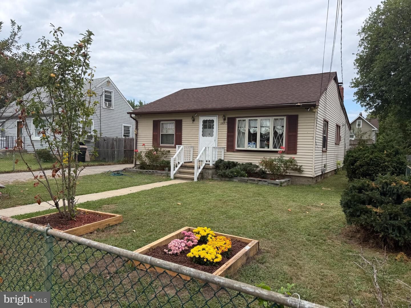 Property Photo:  1717 Wilson Avenue  MD 21227 