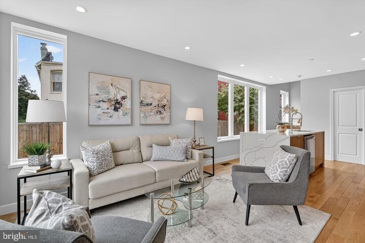 Property Photo: 1516 North Carolina Avenue NE 2 DC 20002