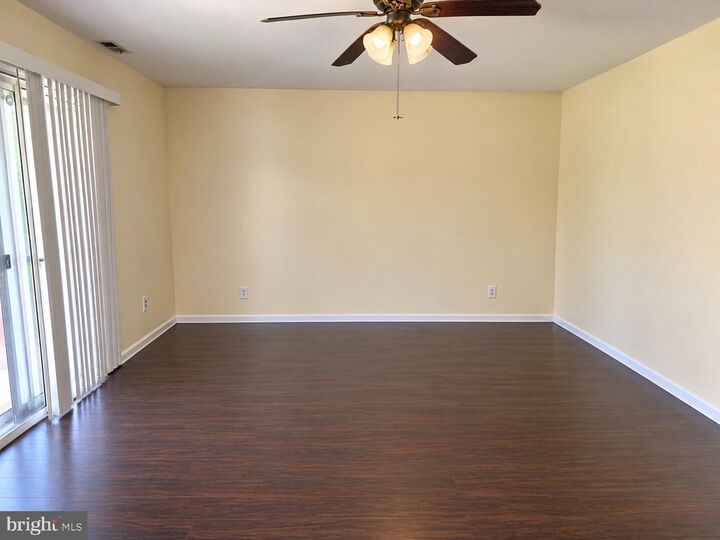 Property Photo:  307 Knoll Drive  NJ 08012 