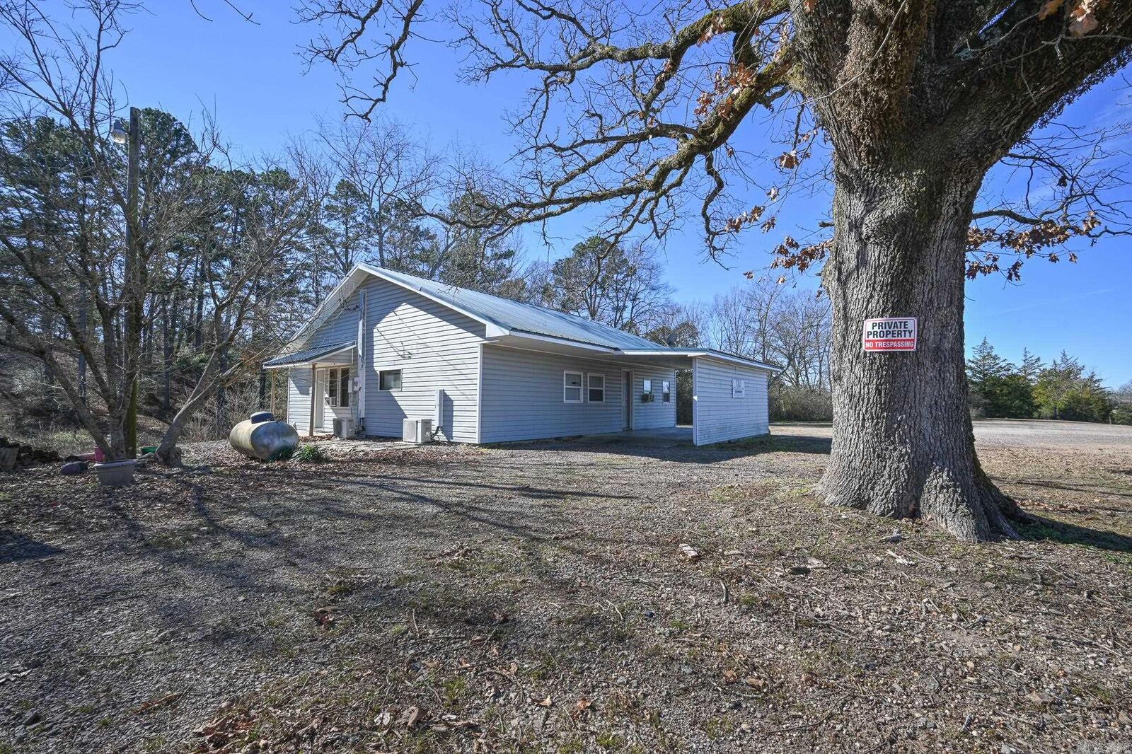 Property Photo: 4574 Hwy 8 E AR 71953