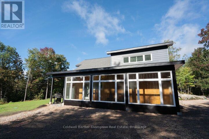 Photo de la propriété:  573 Hillvalley Road  ON P0A 1Z0 