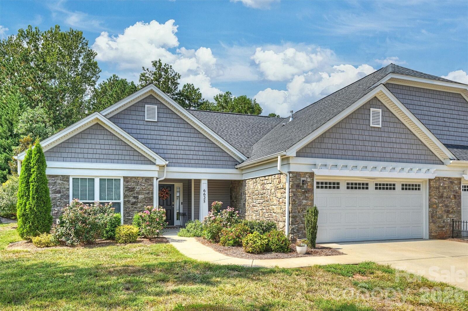 Property Photo:  6625 Glenlivet Court  NC 28278 