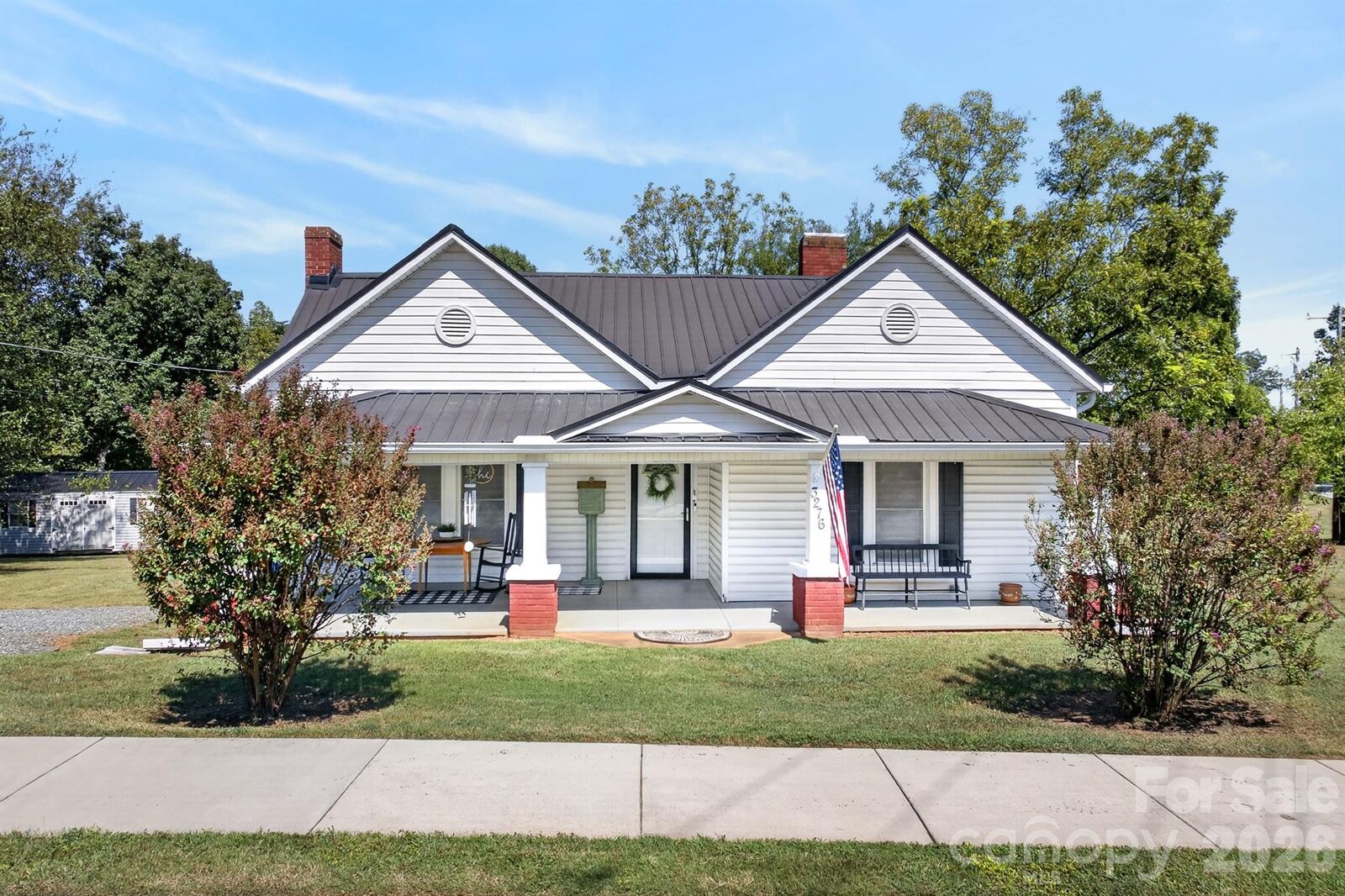 Property Photo: 3276 E Calvin Street 1-2 NC 28610