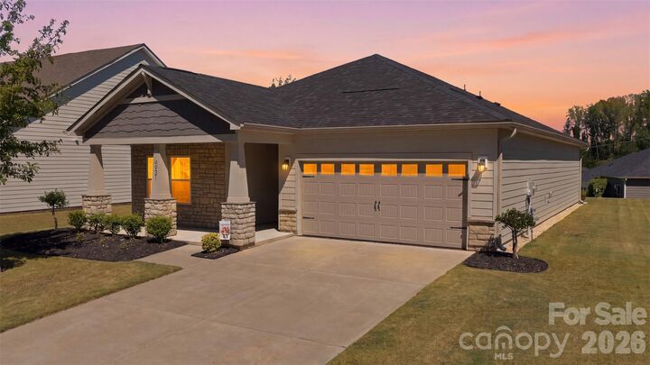 Property Photo:  4931 Trigney Court  NC 28214 