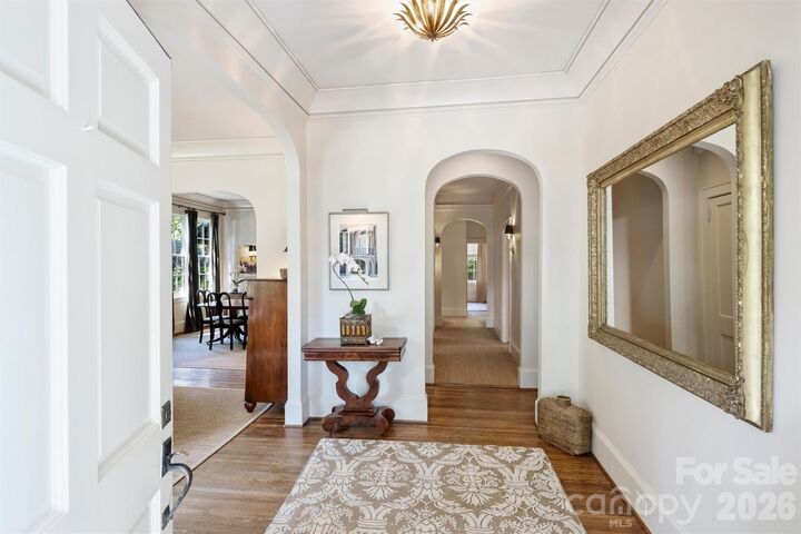 Property Photo:  1820 Dilworth Road E  NC 28203 