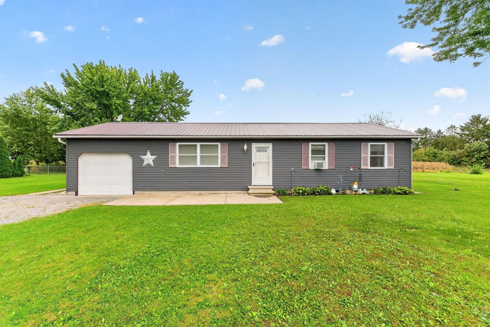 Property Photo: 7266 Decliff Big Island Road OH 43341
