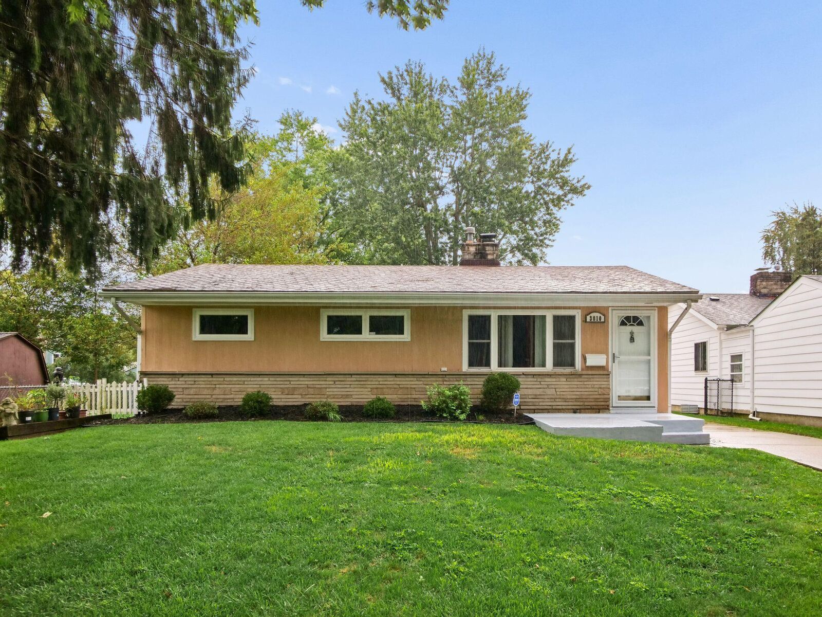 Property Photo:  3810 Dorko Court  OH 43224 