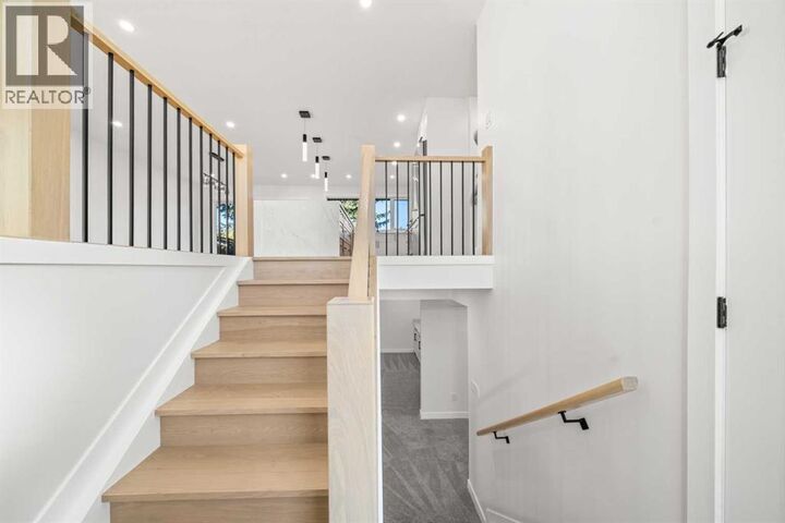 Property Photo:  5204 Barron Drive Northwest  AB T2L 1T6 