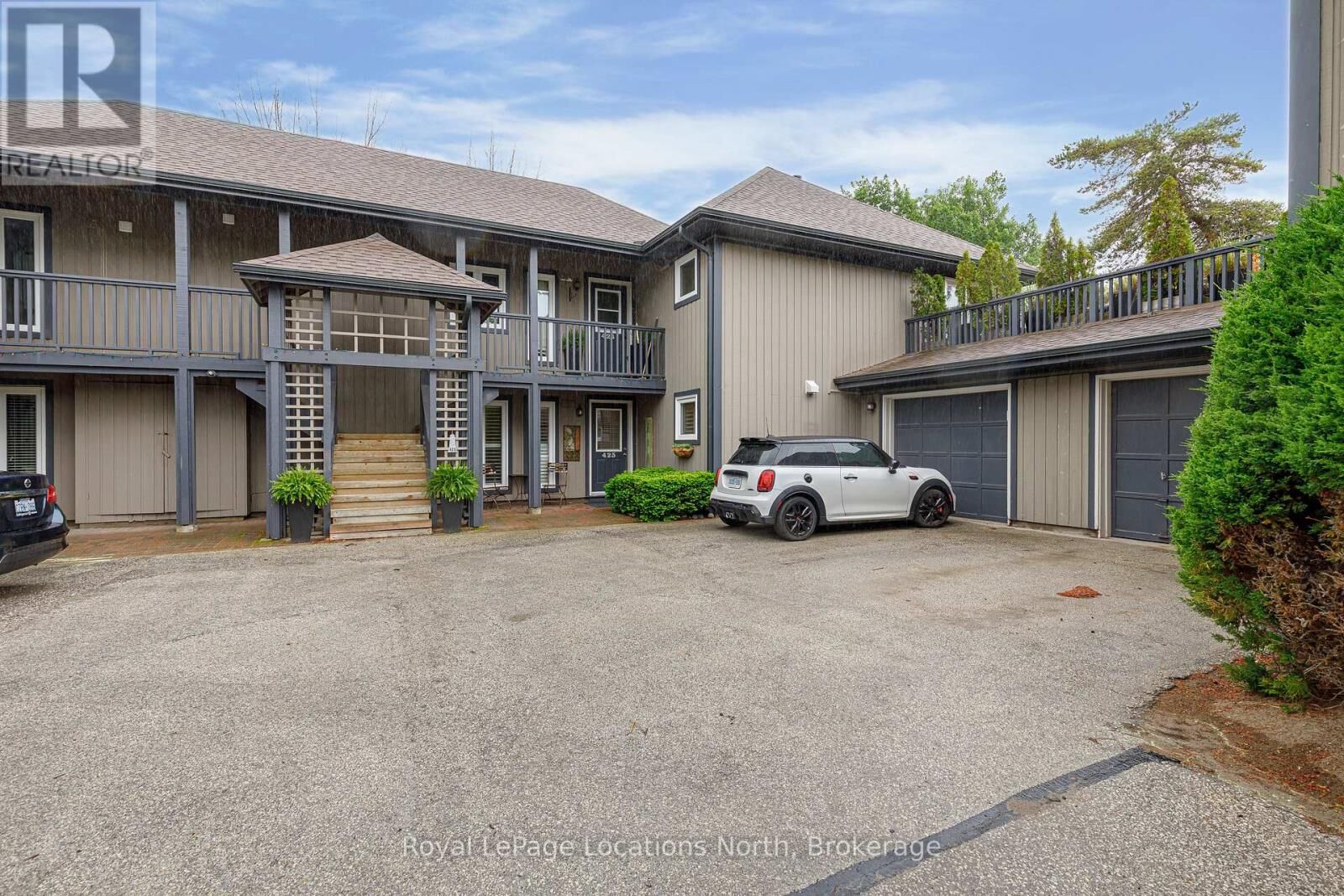 Property Photo: 423 Mariners Way ON L9Y 5C7