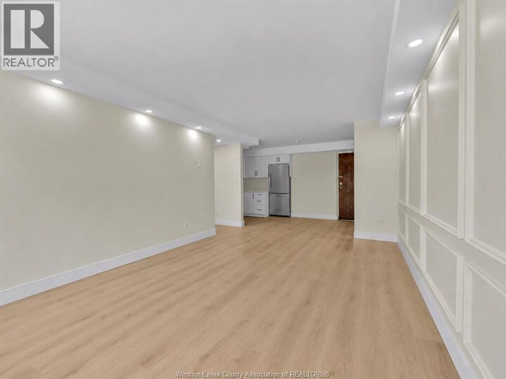 Property Photo:  670 Cameron 102  ON N9B 1Z1 