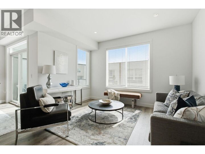 Photo de la propriété:  610 Academy Way 117  BC V1V 0E8 