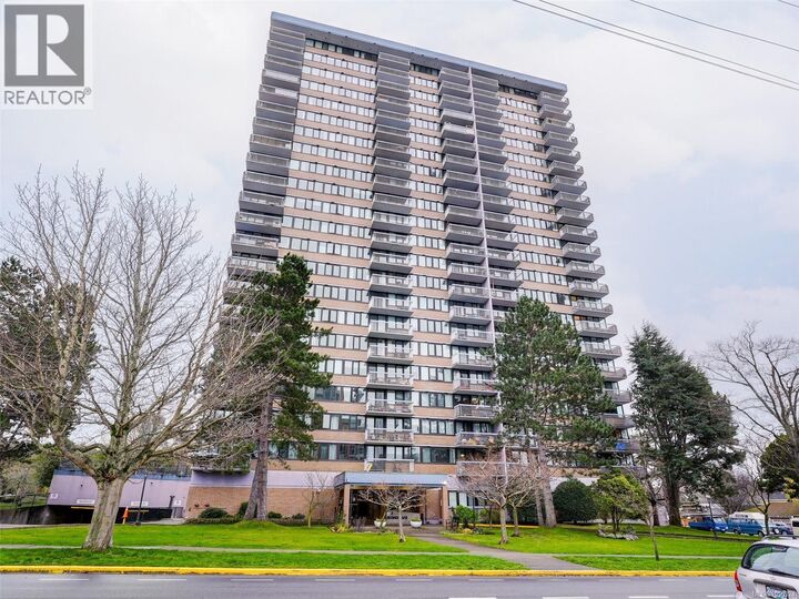 Property Photo:  647 Michigan Street 2006  BC V8V 1S9 