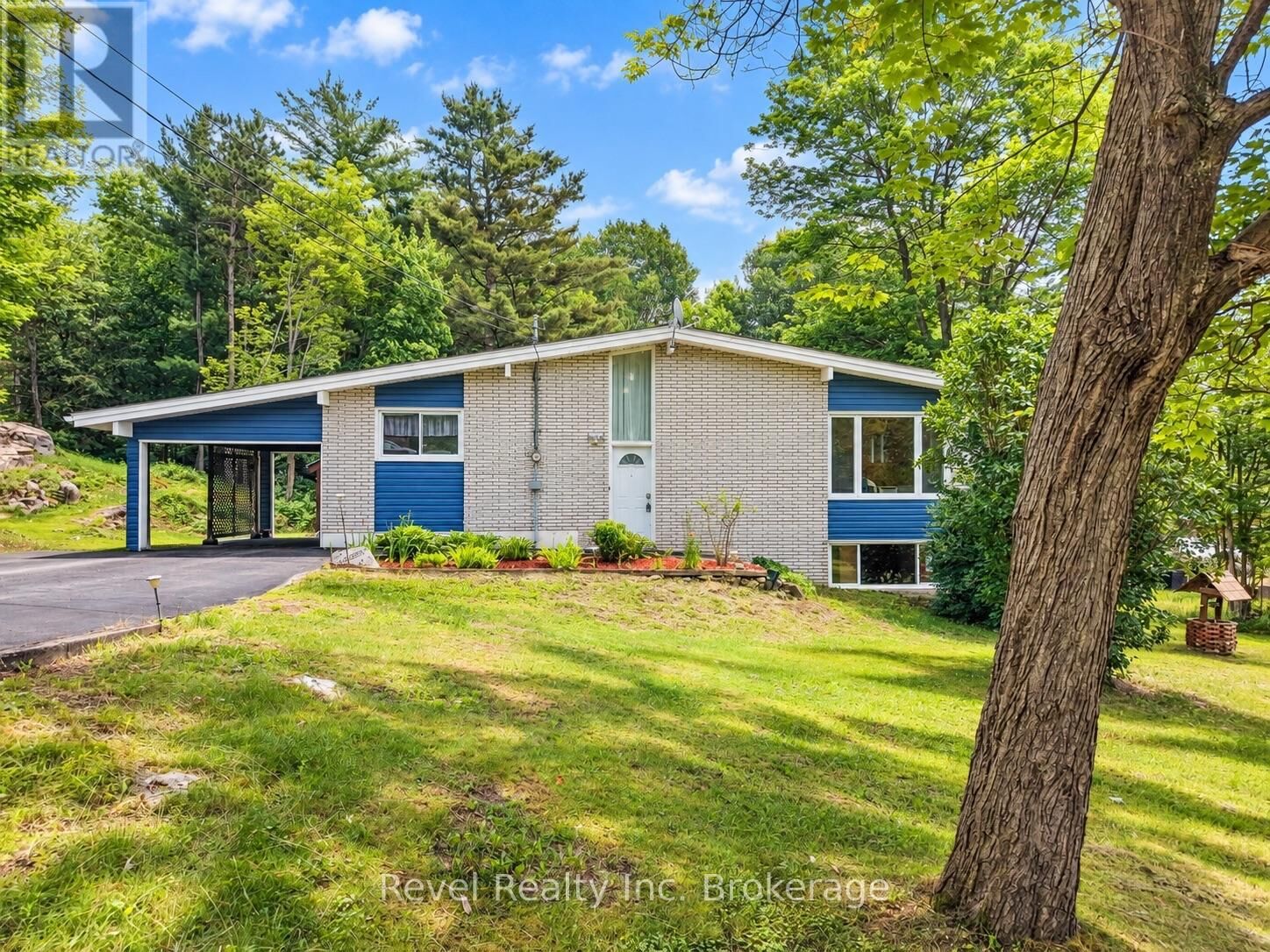 Property Photo:  1683 Highway 94  ON P0H 1K0 