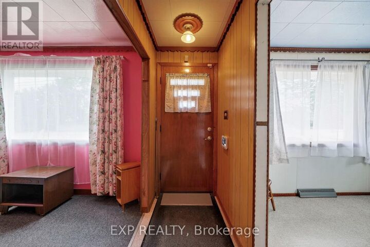 Property Photo:  1640 Brookdale Avenue  ON K6J 4R1 