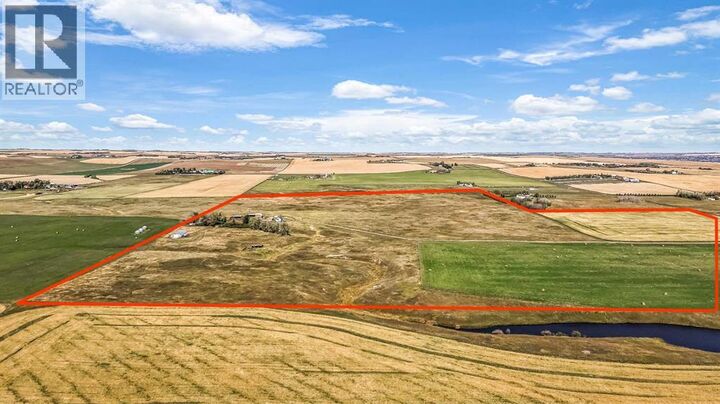 Property Photo:  263039 Range Road 14  AB T4B 3L5 