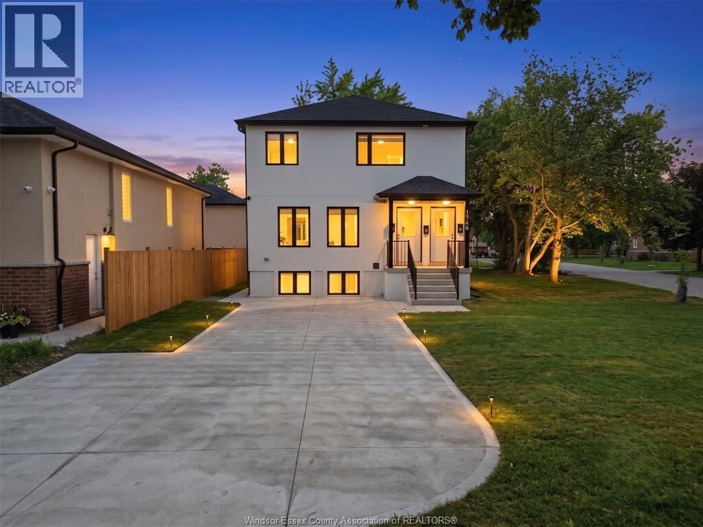 Property Photo:  1746 Buckingham Drive  ON N8T 2A6 