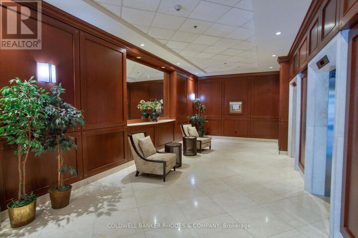 Property Photo: 200 Rideau Street 1901 ON K1N 5Y1
