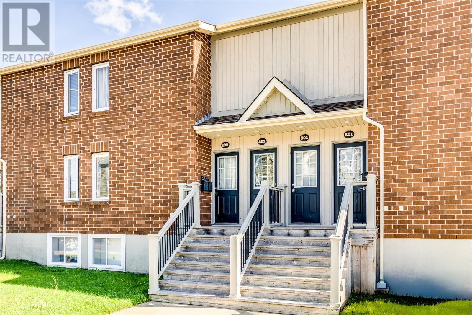 Property Photo:  58 Pasadena Crescent 202  NL A1E 4S2 