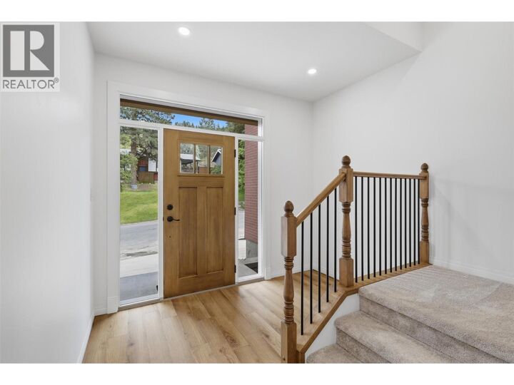 Photo de la propriété: 1834 Springhill Drive BC V2E 1P9