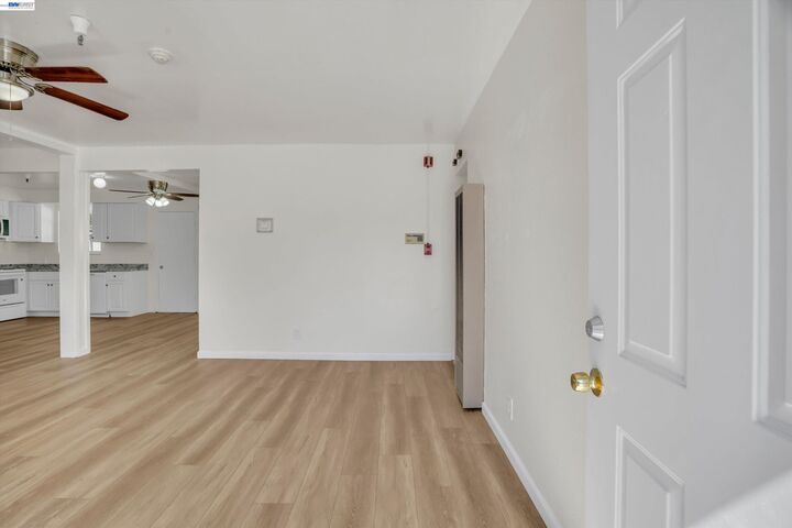 Property Photo: 202 Arc Ave CA 95210