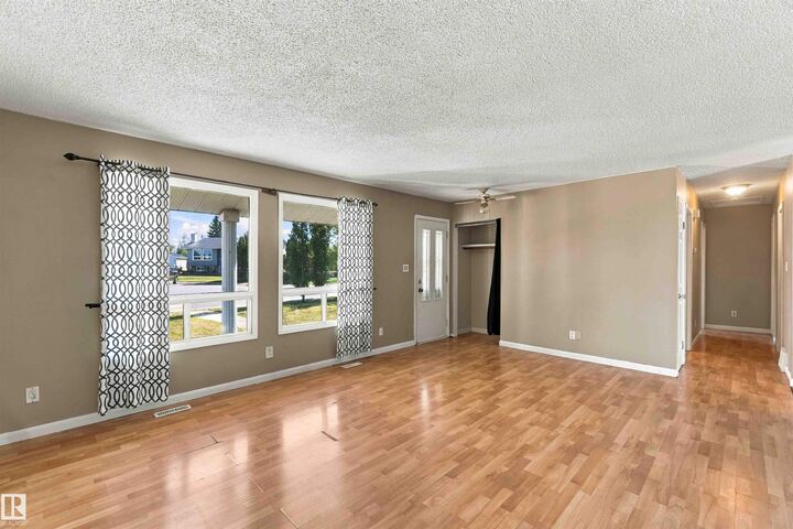 Property Photo:  5436 51 Street  AB T0A 1N0 