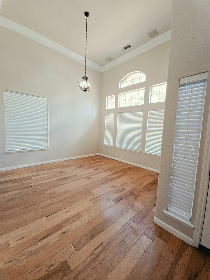 Property Photo:  2337 Dawson Cove Lane S  CA 93611 