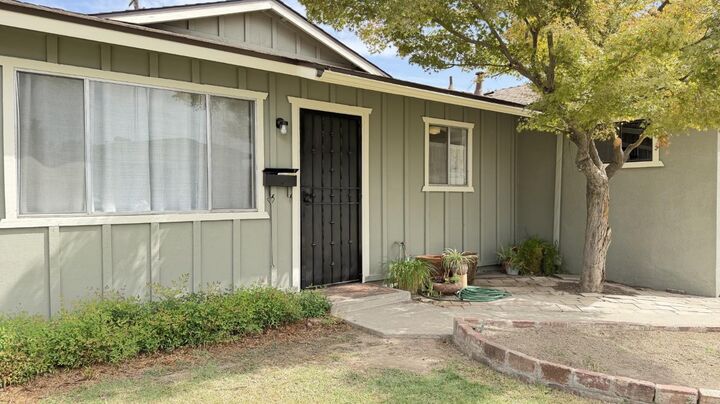Property Photo: 2860 A Street CA 93662