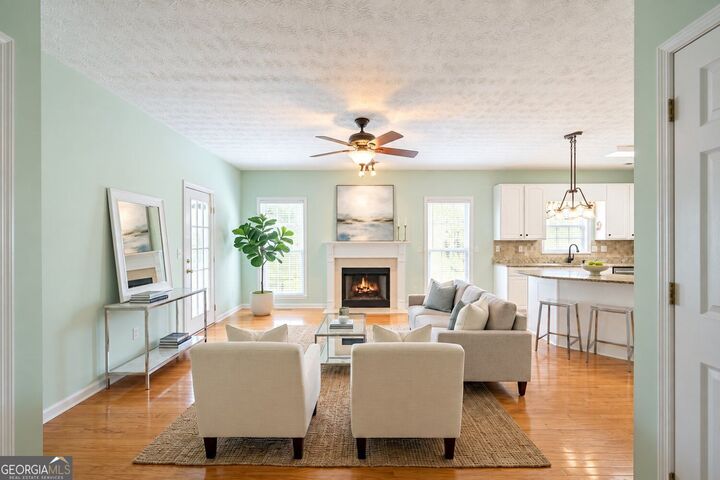 Property Photo: 905 Downyshire Drive GA 30044