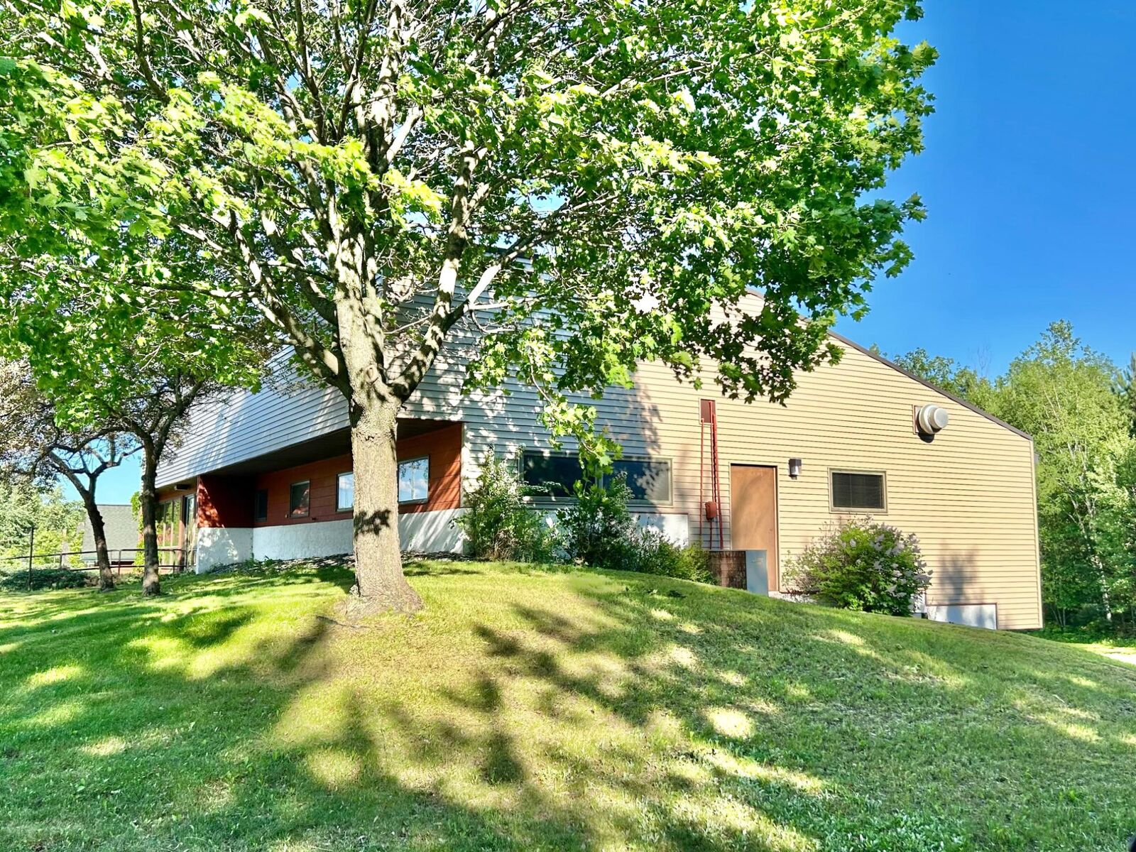 Property Photo:  207 Pioneer St W  WI 54520 