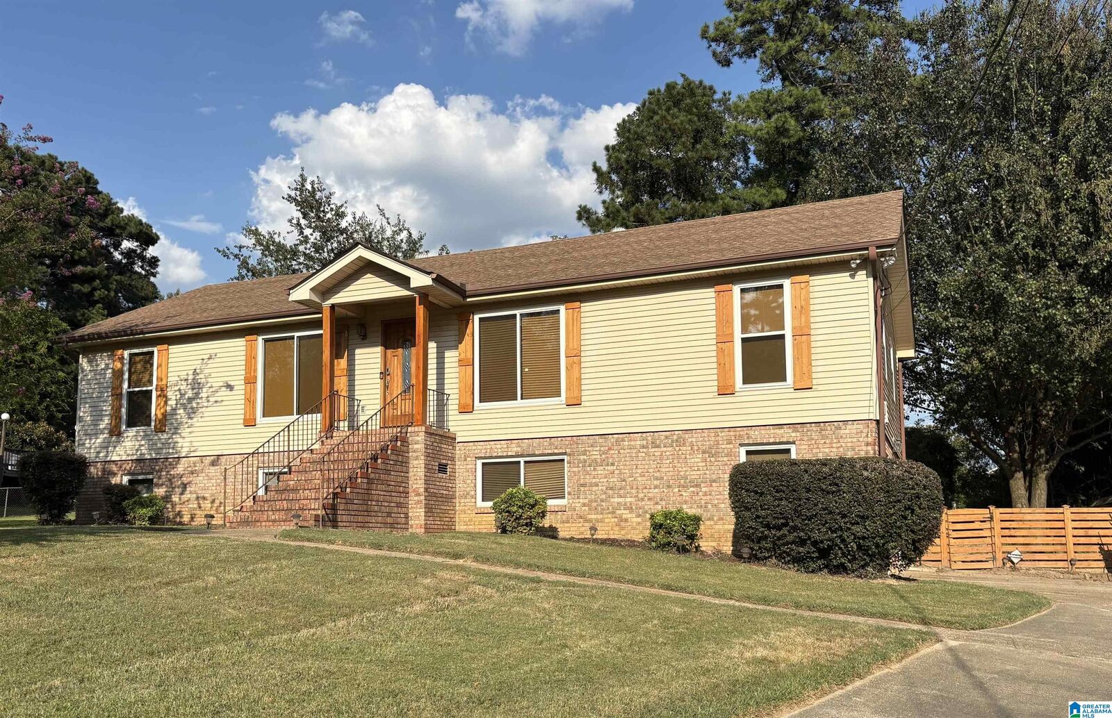 Property Photo:  803 12th Terrace  AL 35127 